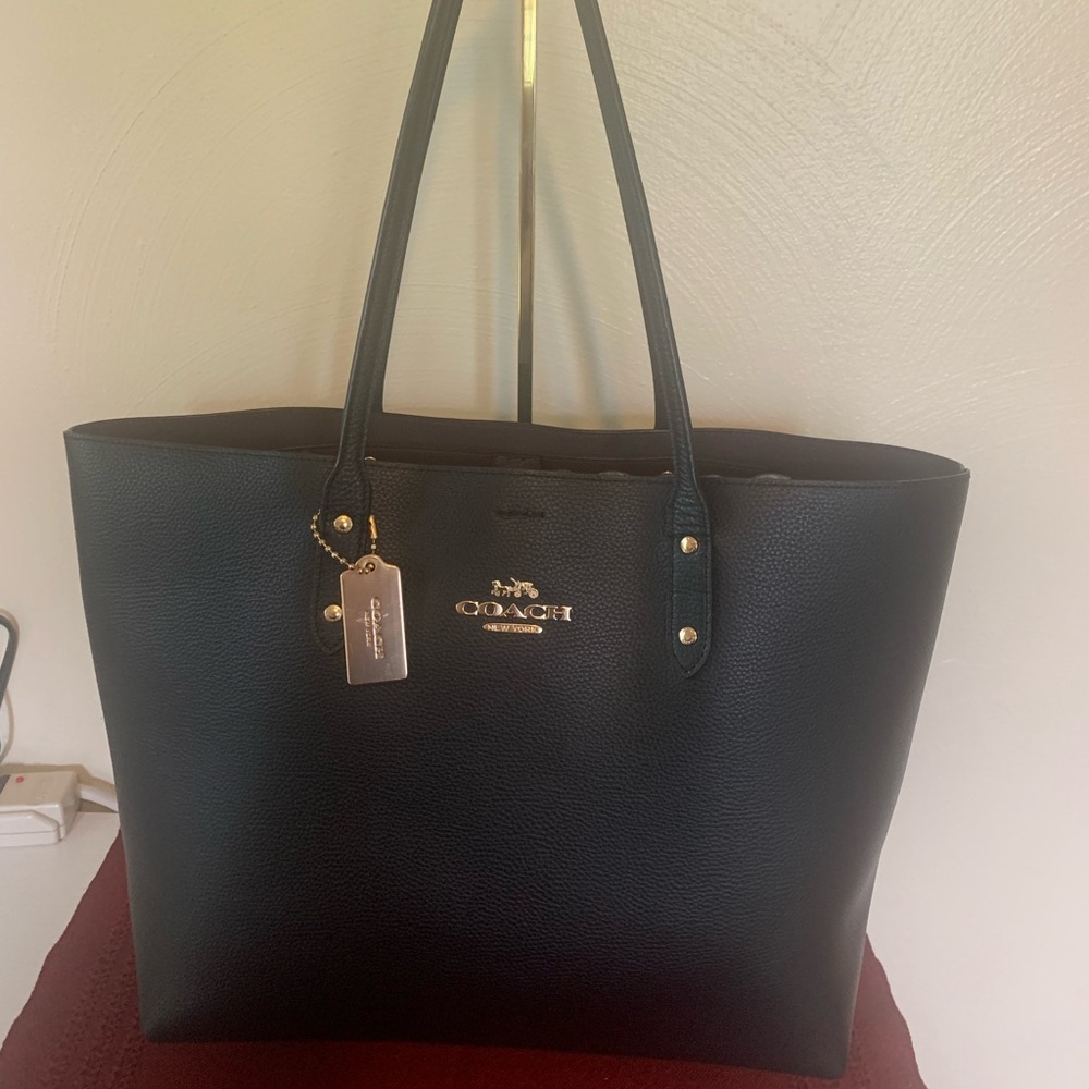 Coach black town tote